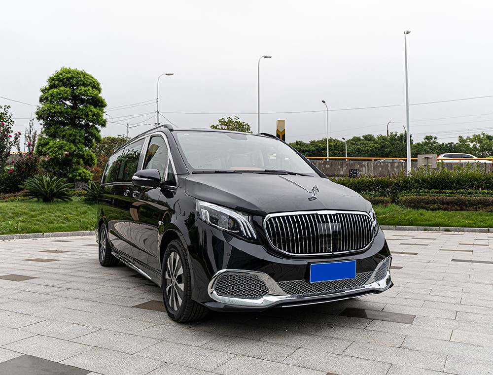 奔馳威霆升級皇庭一號總裁座駕高端商務接待用車